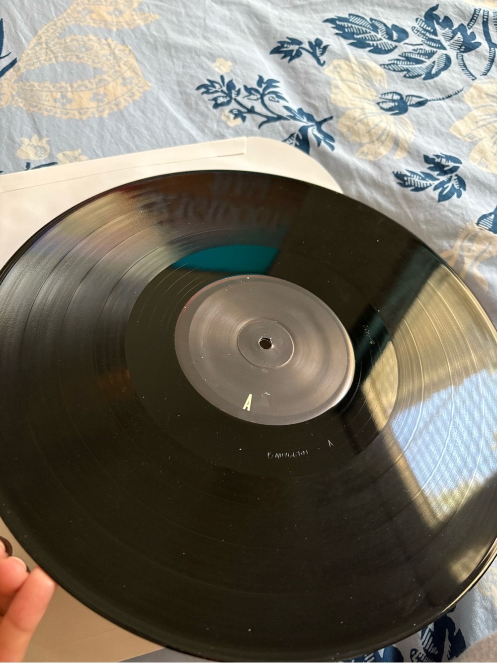 Lana Del Rey "Paradise" Vinyl - Gold Lettering, Cream Cover - Picture 5 of 6